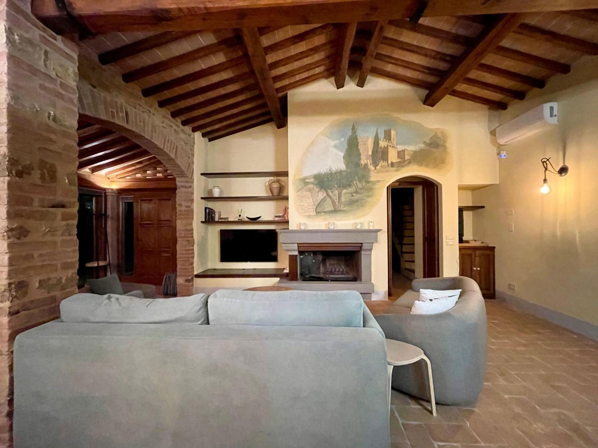 Modern Umbrian House With Swimming Pool - M&m House