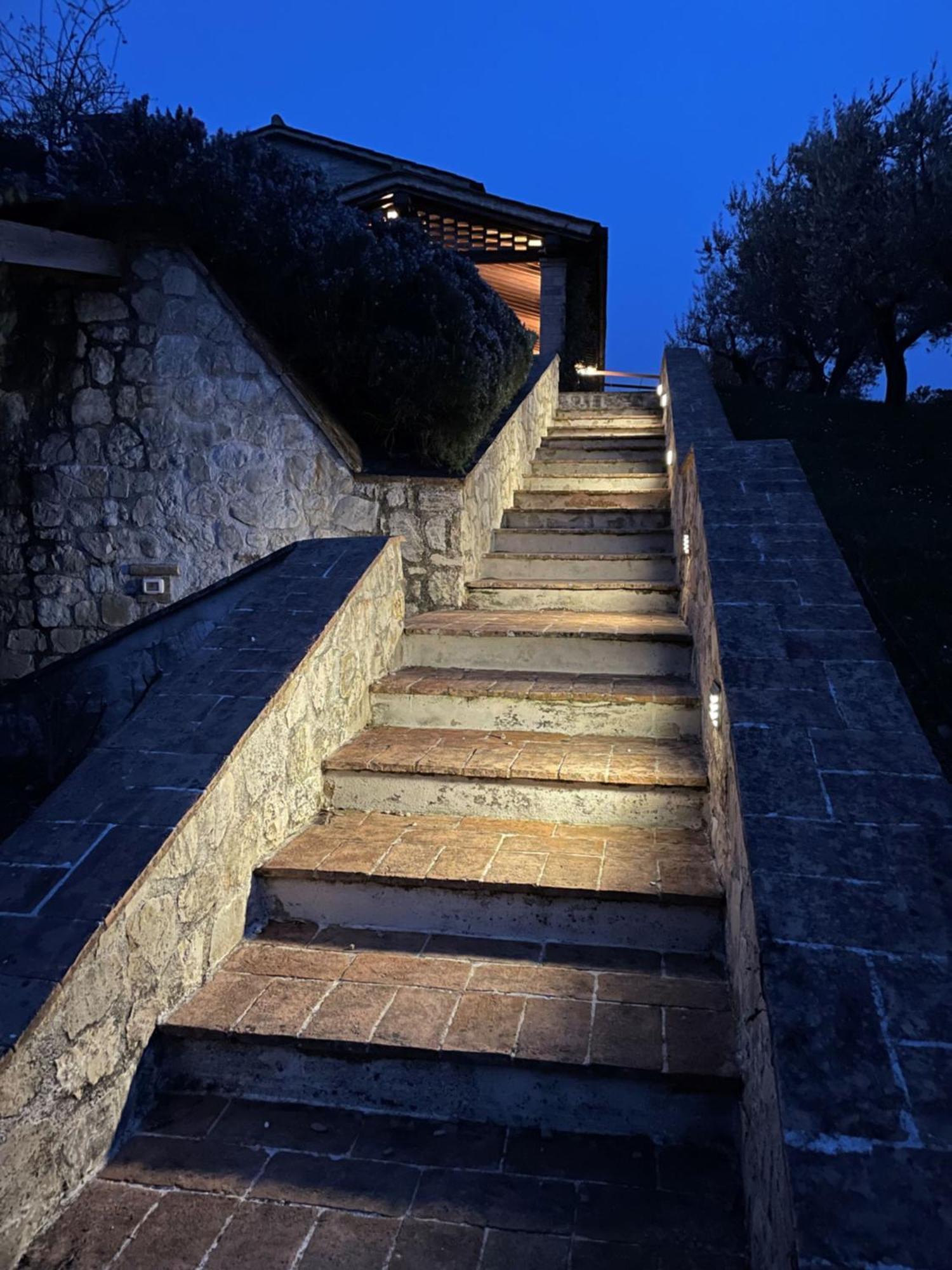 Modern Umbrian House With Swimming Pool - M&m House Antognola